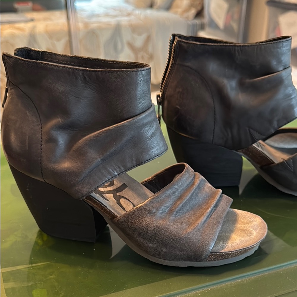 Women's Black Heeled Boots